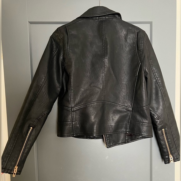 BLANK NYC] Vegan Leather jacket. - Picture 4 of 4